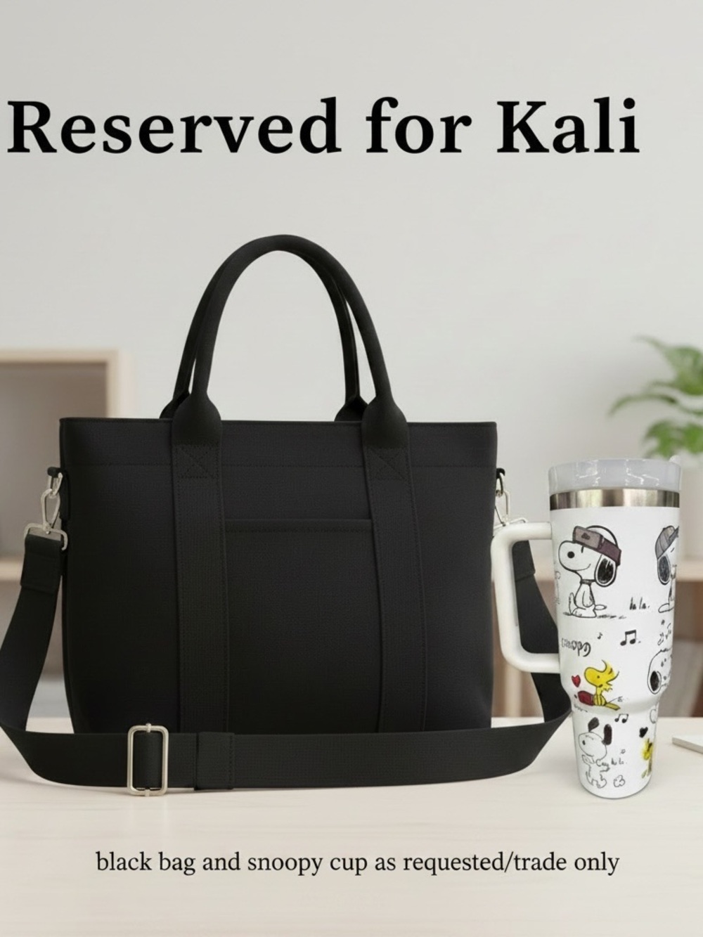 Black Women's Tote Bag with Removable Strap and Character Peanut’s Cup